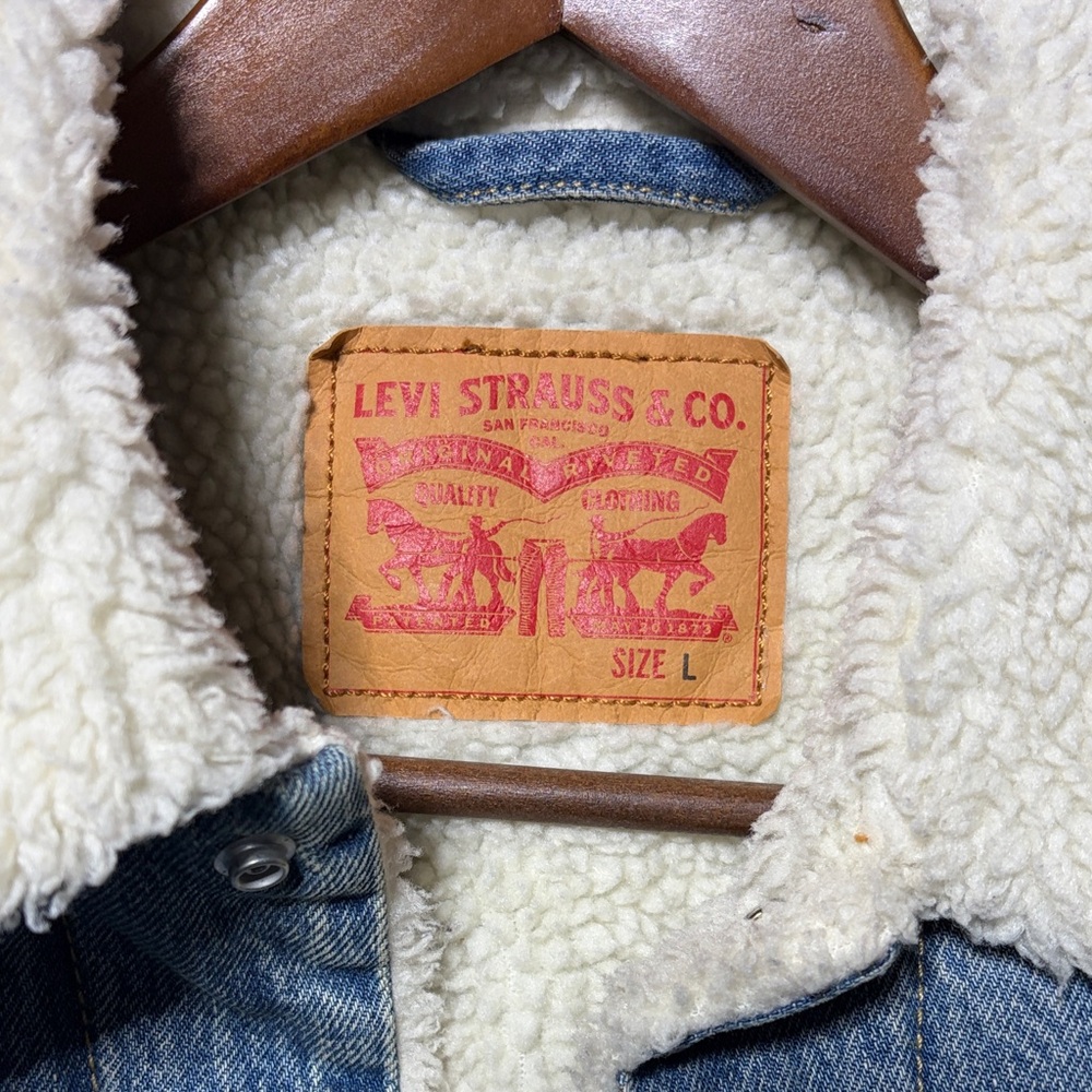 Levi's Light Blue Denim Sherpa Jacket - Picture 2 of 3
